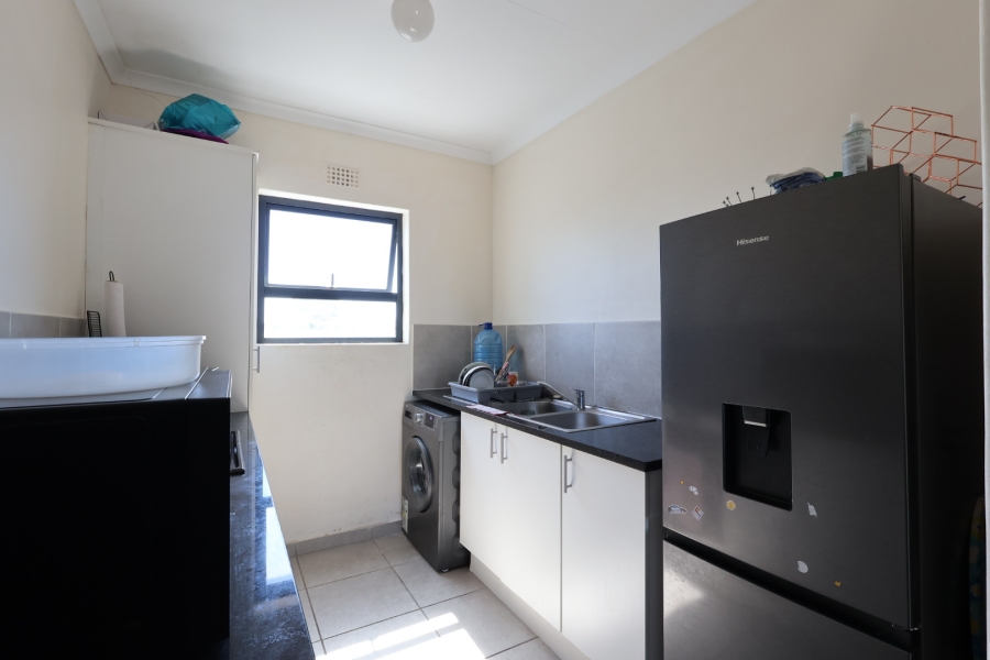 2 Bedroom Property for Sale in Parklands Western Cape